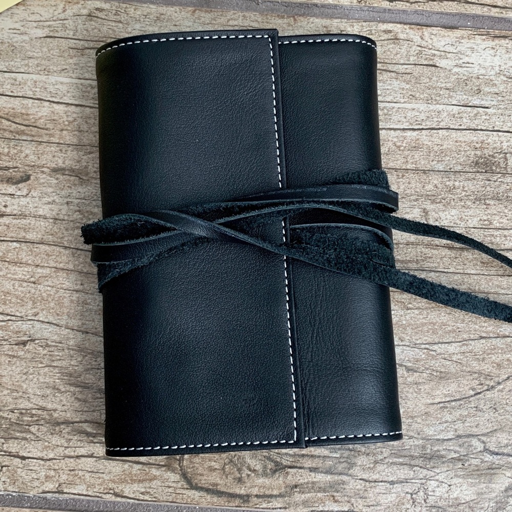 NEW Dates With Dad Leather Memories Keeper Once Upon a Family in GIFT BOX NWT